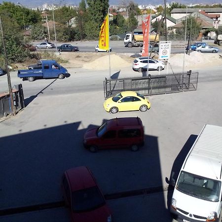 Domus Aparthotel Skopje Buitenkant foto