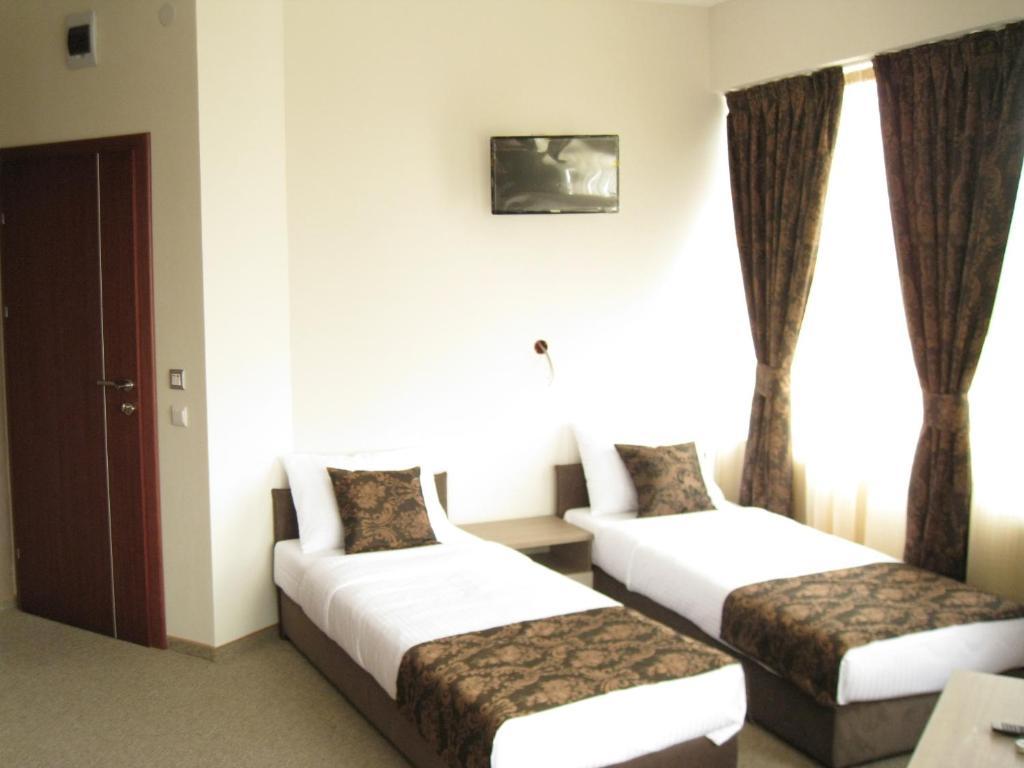Domus Aparthotel Skopje Buitenkant foto