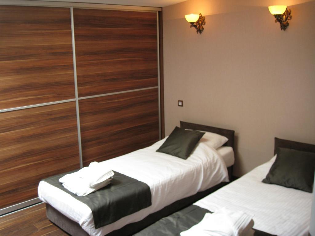 Domus Aparthotel Skopje Buitenkant foto