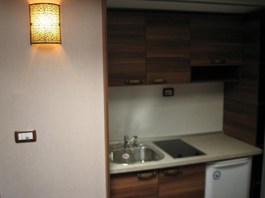 Domus Aparthotel Skopje Buitenkant foto